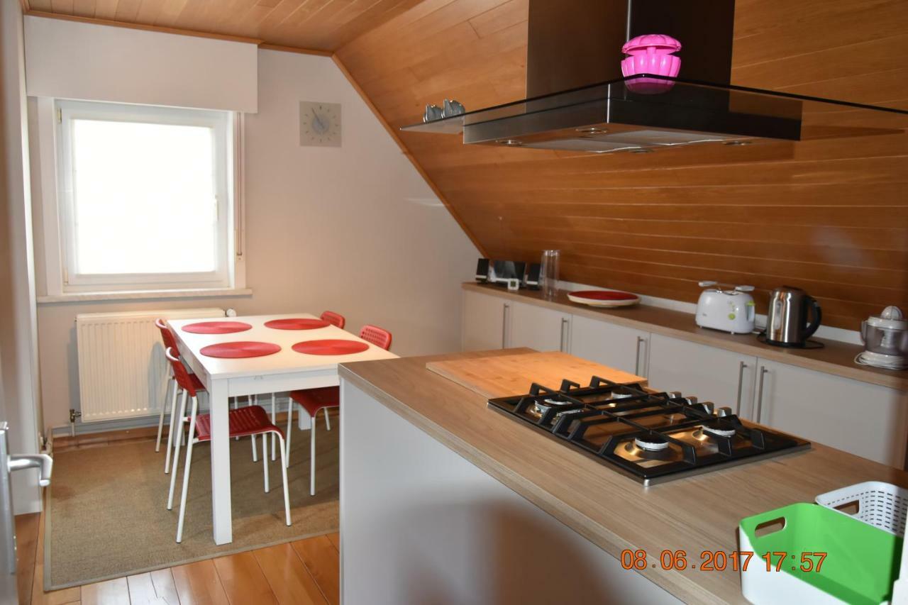 Damon II Apartment Poelkapelle Екстериор снимка